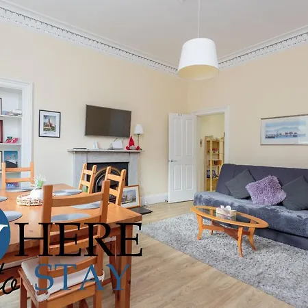 Beautiful 2bed Ground-f Pitt St. Apartmán Edinburgh