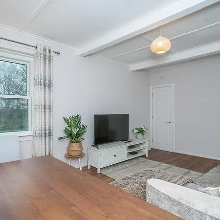 Pass The Keys Cosy And Spacious 2 Beds Flat With - Free Parking Appartement
