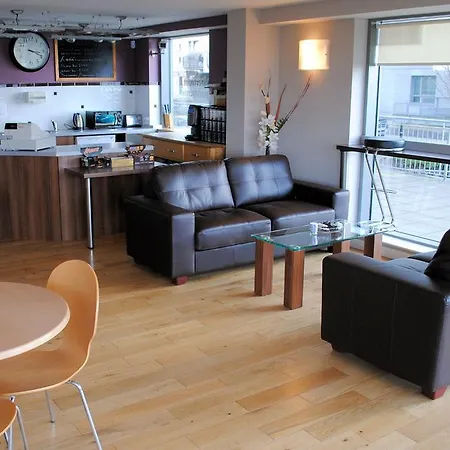 Hot-el-apartments Waterfront 4*