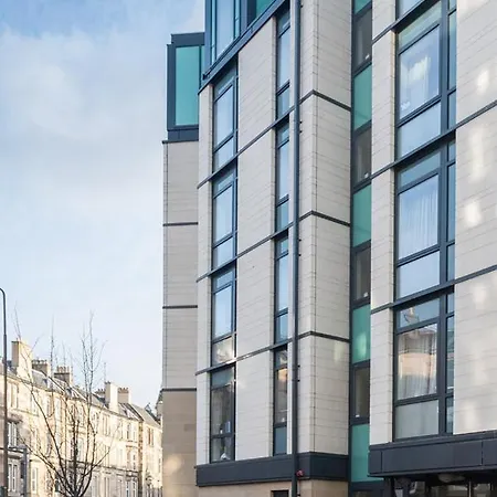 Bright And Ensuite Bedrooms At Mcdonald Road In * EDI