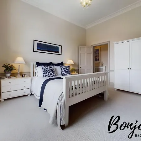 Apartment Montaigne - 2 Br-1ba In Stockbridge By Bonjour Residences Edinburgh