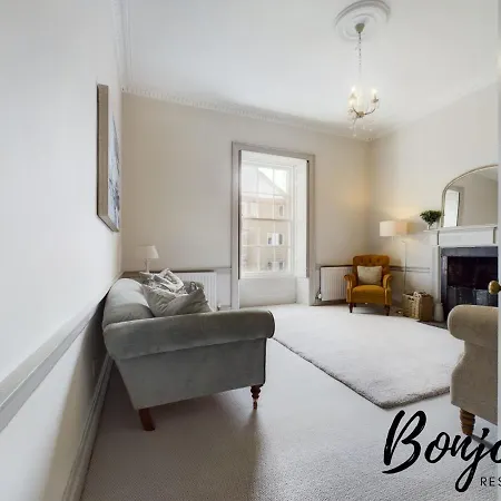 Apartment Montaigne - 2 Br-1ba In Stockbridge By Bonjour Residences Edinburgh