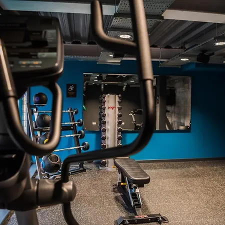 For Students Only - Mcdonald Road In Edinburgh