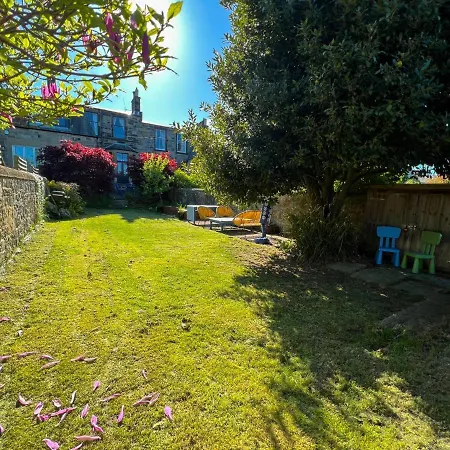 Large 3br Cosy Family Newington