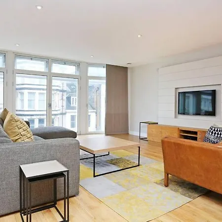 Stunning West End Hub Apartamento