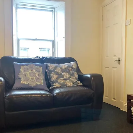 Cosy Bright And Modern 1 Bedroom Centre Flat 爱丁堡
