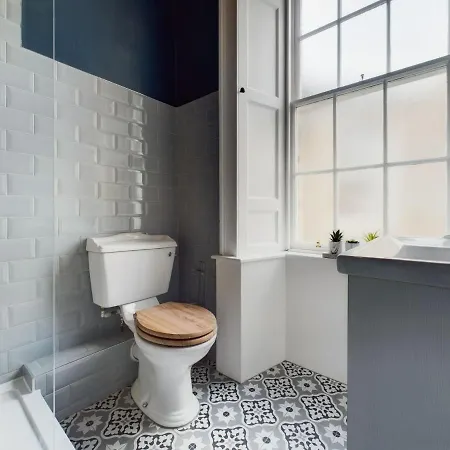Stylish & Modern 2 Bedroom - Stockbridge. Διαμέρισμα
