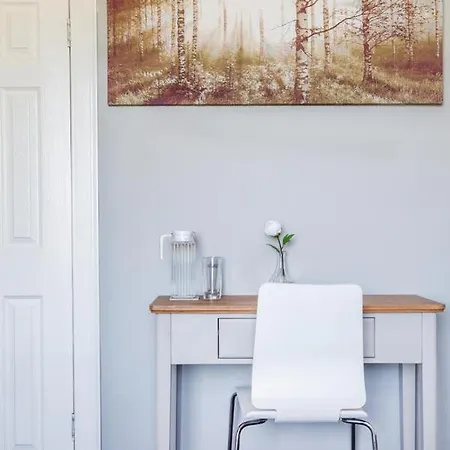 Milton Rd Sleeps 8 Free Parking 9 Mins To Centre * Édimbourg