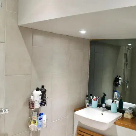 Modern 1bd Flat In Edinburgh