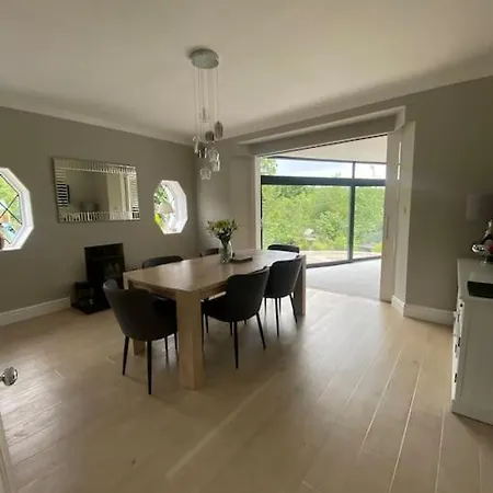 Villa Gorgeous Family 15 Mins From City Centre Edinburgh
