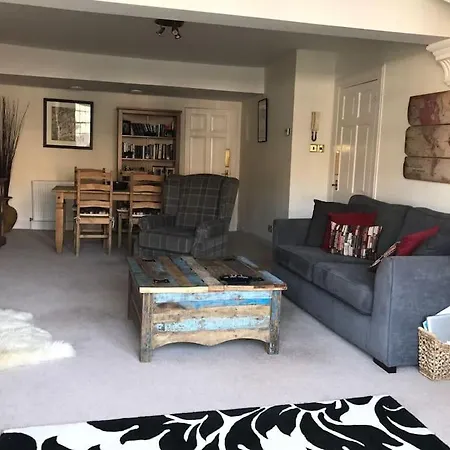 Apartment Fabulous New Town Flat