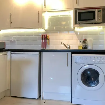 Cosy Bright And Modern 1 Bedroom Centre Flat 公寓