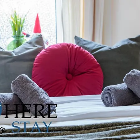 Beautiful 2bed Ground-f Pitt St. Apartment *