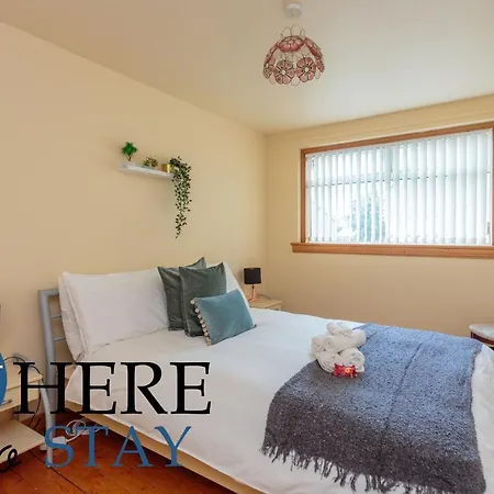 Lovely By The Hillwood Park-free Parking Apartment Edinburgh
