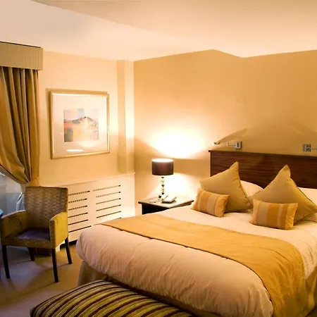 Royal Scots Club 3*