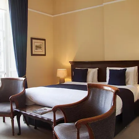 Royal Scots Club 3*