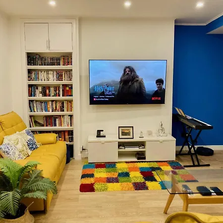Clean Peaceful For 1 Or 2 Guests * אדינבורו