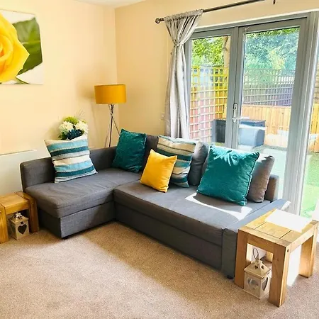 Cakemuir Detached House, 3 Bed, Free Parking &private Garden * Edinburg