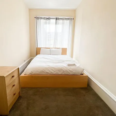 Apartment Convenient 3br Flat On Leith Walk