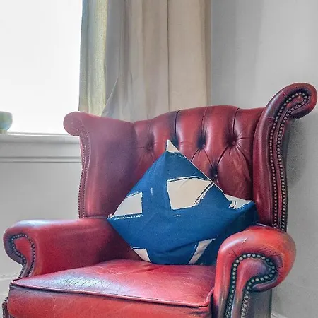 Apartment Cheerful Stays: 2 Bedroom Sleeps 6 Edinburgh