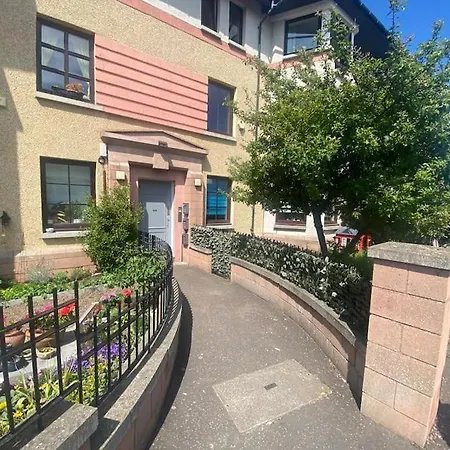 Steps Away From The Action Apartment *