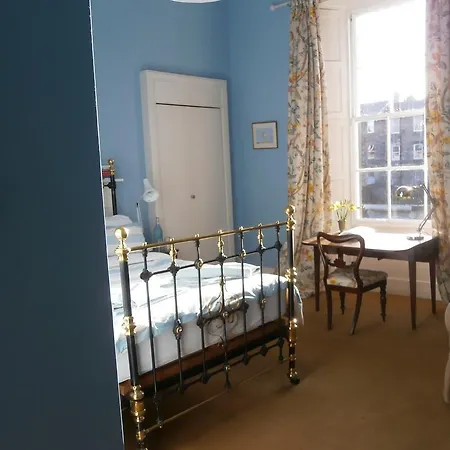 Winter Cherry 3* Edinburgh