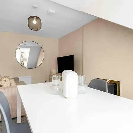 Stylish 1 Bedroom 公寓