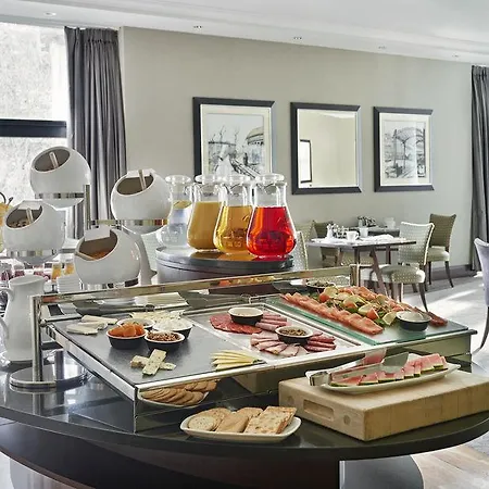 מלון The Glasshouse, Autograph Collection 5*