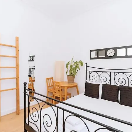 Bright & Spacious 2bd Flat -edinburgh Ardmillan * Edinburgh