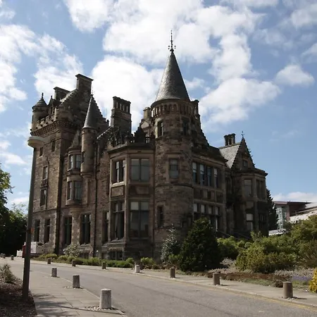 Summer At The Of * Edimburgo