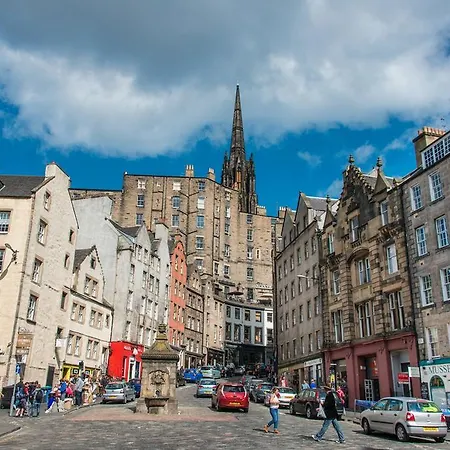 Hugo's Place Grassmarket * Edinburgh