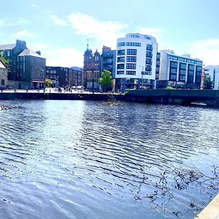 Bright Modern * Edimburgo