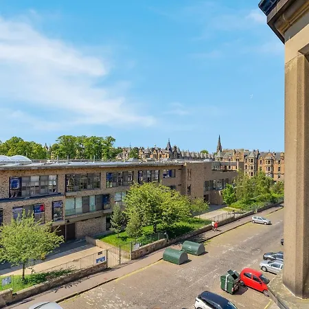Marchmont Traditional
