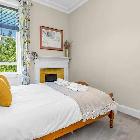 Апартаменты Marchmont Traditional