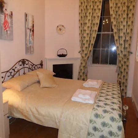 Cockburn Street Apartament *