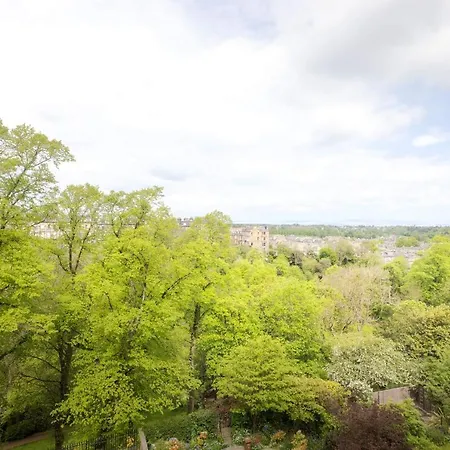 Apartment Grand Bright In Historic