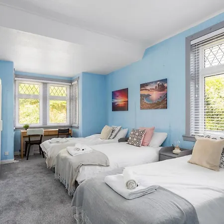 Hébergement de vacances Lovely 3bed House-private Parking