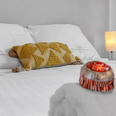 Apartment Cheerful Stays: 2 Bedroom Sleeps 6 Edinburgh