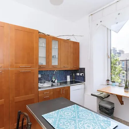 Bright & Spacious 2bd Flat -edinburgh Ardmillan * Edinburgh