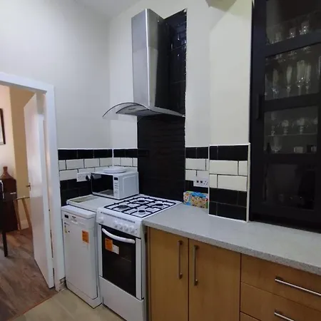 Park View Apartments: Central 2-bedroom With Free Parking Apartment Edinburgh