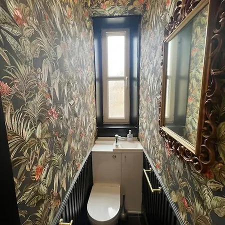 Newly Refurbished Flat Edinburgh