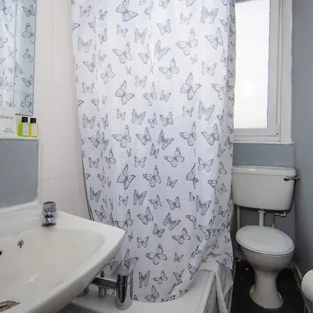 Cozy 2 Bedroom By Leith Water/ Ocean *
