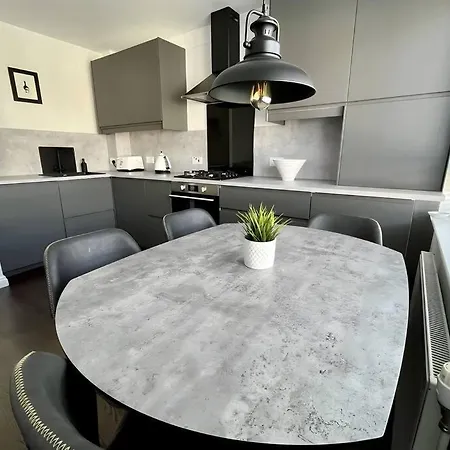 Ultra Modern 2 Bed In إدنبرة