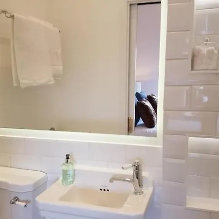 Barony House 5 Star Boutique Bk Direct ゲストハウス