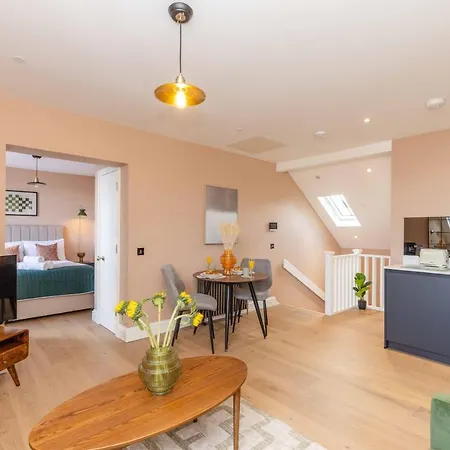 Dragon Luxury Serviced At Walker Street * Edinburg
