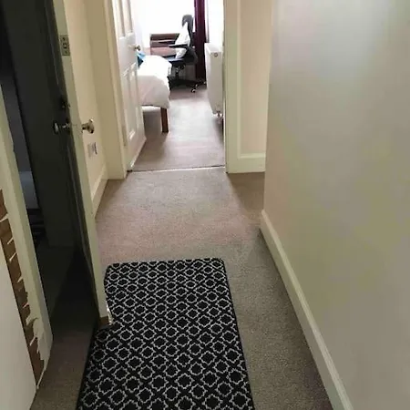 Lägenhet 3 Bedrooms In Blackwood Crescent Edinburg