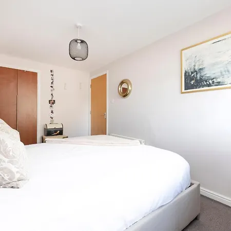 Altido Stylish Flat With Free Parking Edynburg