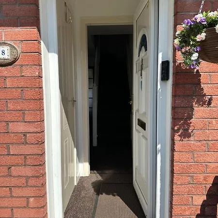 Peaceful Private With Free Parking And Wifi Apartment Edinburgh