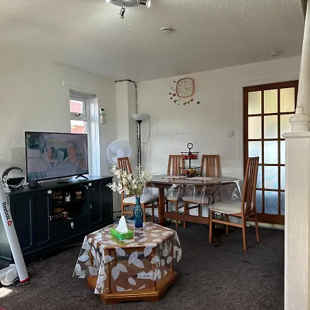 Peaceful Private With Free Parking And Wifi Lägenhet Edinburg