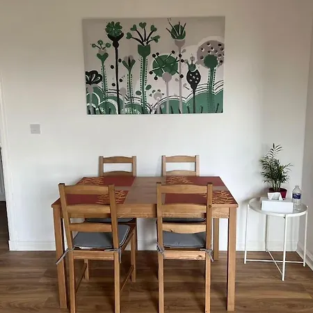 Central Two Bedrooms Apt For 4-6 * Edimburgo